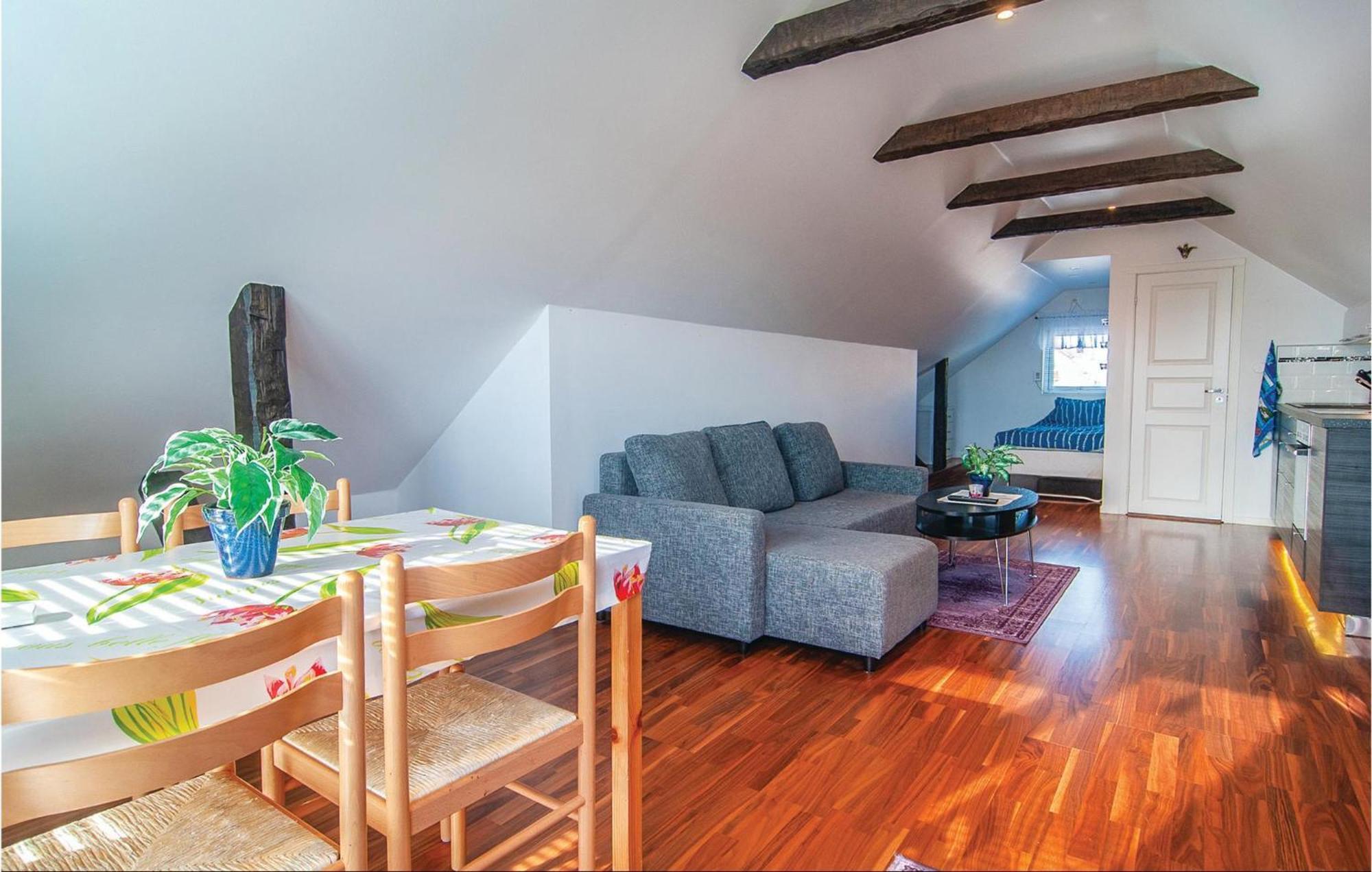 Cozy Apartment In Klintehamn With Wifi Exteriér fotografie